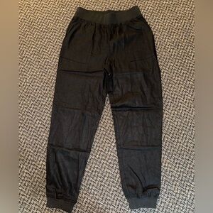 NWOT G by Giuliana Black Sugar Washed Linen Pants with Elastic Cuffs